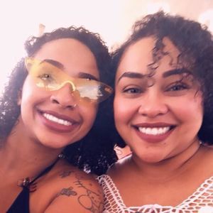 Meet your Posher, Monique